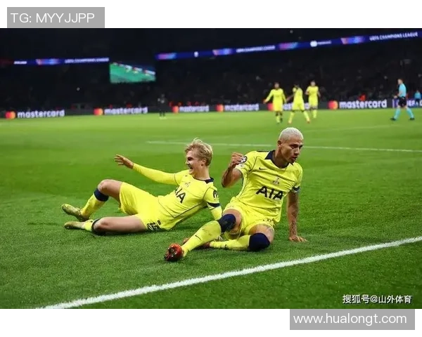 英超焦点战巴黎圣日耳曼与热刺握手言和转会传闻引发热议