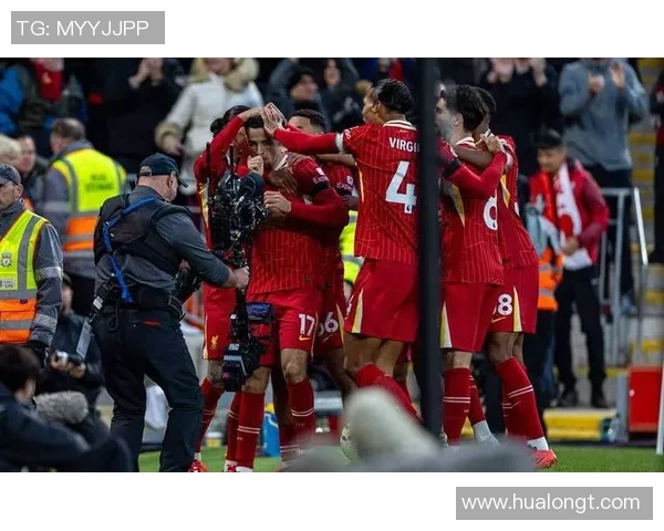 曼城友谊赛逆转利物浦精彩瞬间解析引发全场热议